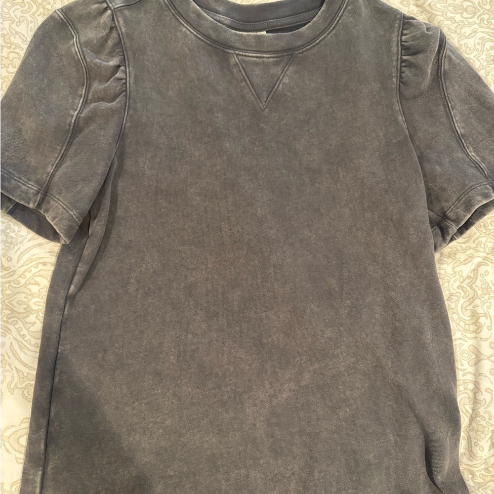 Universal Thread Charcoal Women’s Top